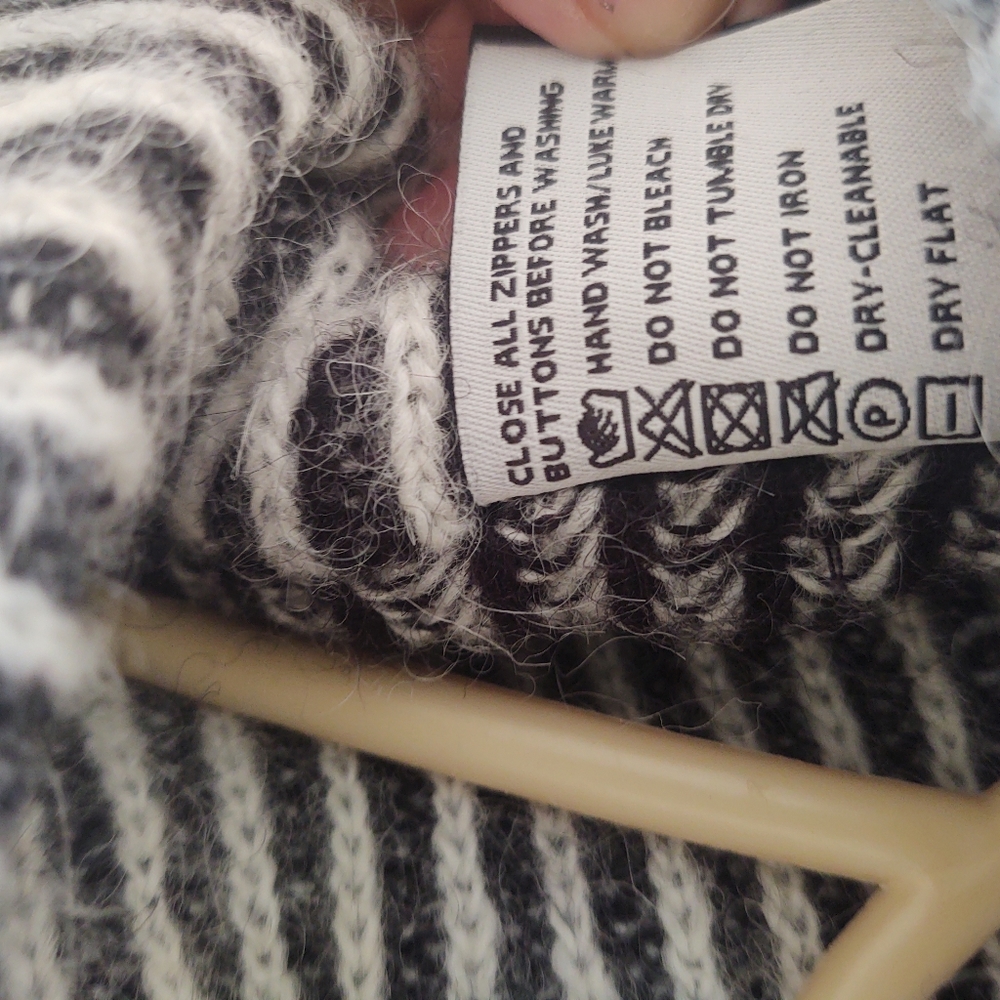 Poncho made out of mohair very thick and warm from Iceland one size